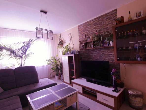 Exkluzívne na predaj 2-izbový byt s balkónom v blízkosti lesoparku Trenčiansky kraj